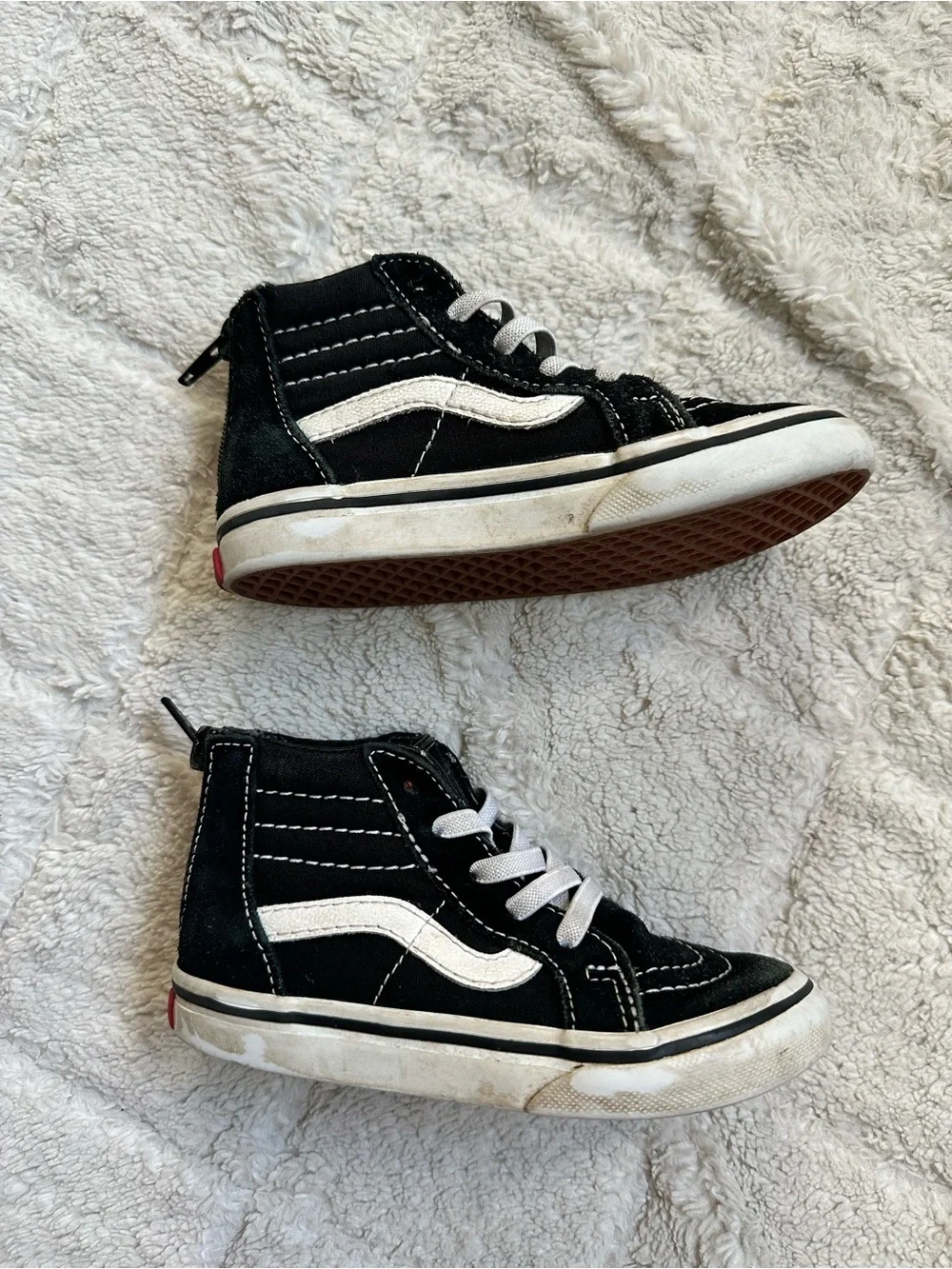 Vans | Black and White Toddler Sk8-Hi Zip Shoes | Size 9.0